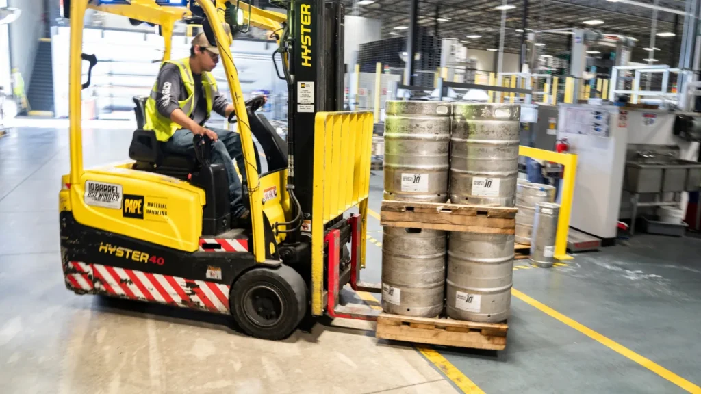 what is a logistics company 1